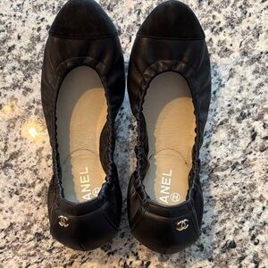 CHANEL Black Quilted Cap-Toe Ballet Flats with Gold CC